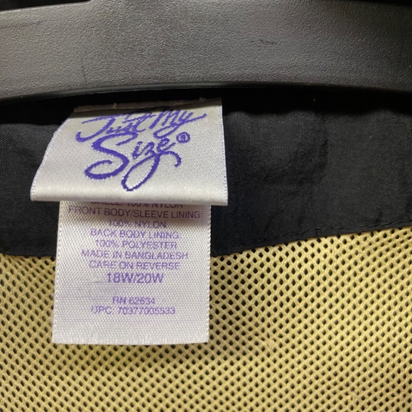 Just My Size Light Jacket / Windbreaker with zipper, PLUS size: 18-20W - Picture 3 of 7